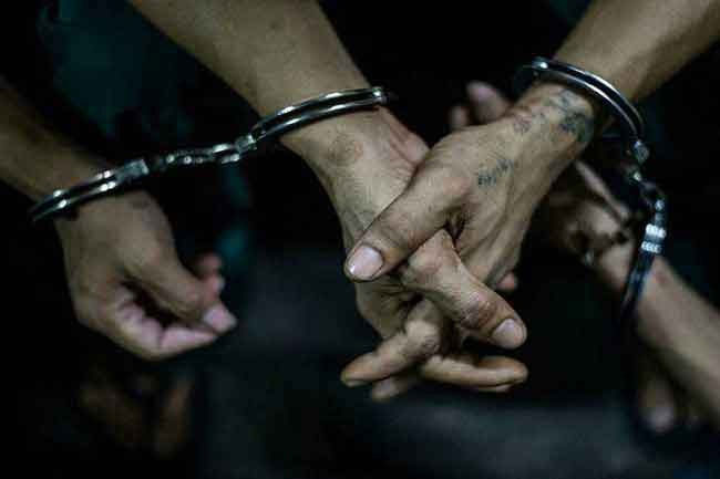 11 arrested with drug haul in two fishing boats seized off southern coast