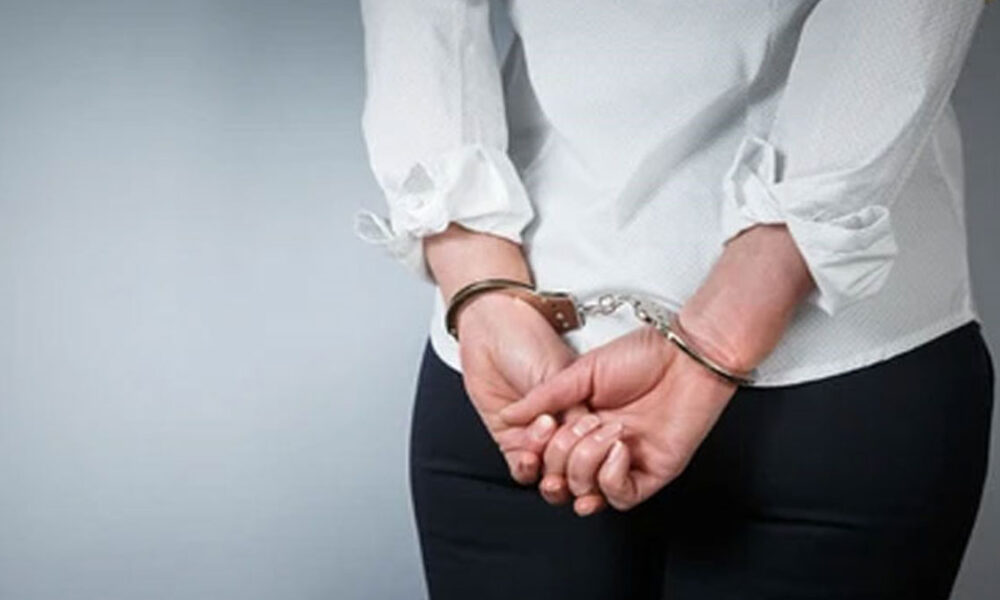 Woman arrested in Rathmalana with illicit liquor worth Rs. 1.6 mln