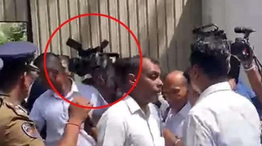 Ex-President Ranil’s security officer assaulted by cameraman outside court